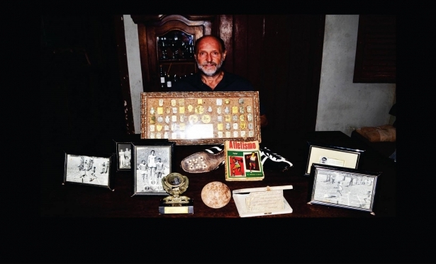 Natividade lamenta a morte de Zé Banana, atleta polivalente dos anos 70.
