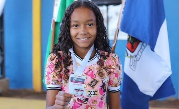 Aluna de Itaperuna leva segundo lugar em concurso de desenho