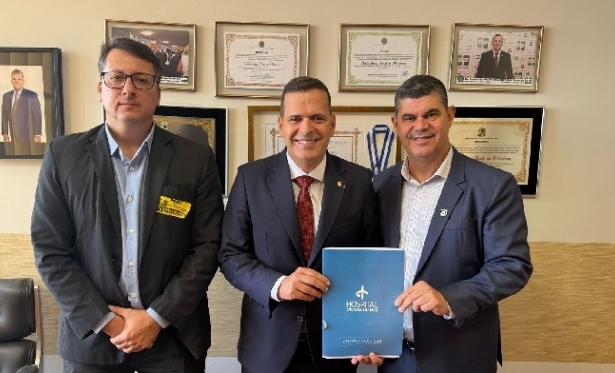 Prefeito de Itaperuna, Nel Medeiros, fortalece parcerias e busca investimentos em Braslia 