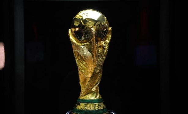 Taça da Copa do Mundo passará pelo Brasil em outubro.